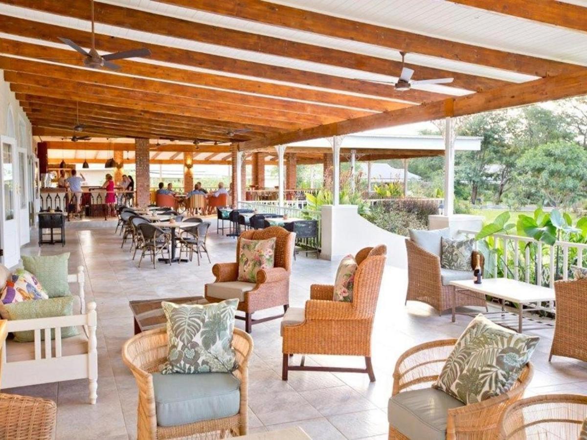 Pioneers Hotel Victoria Falls Exterior photo